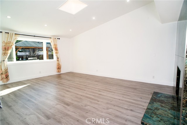 Detail Gallery Image 6 of 18 For 7622 Pomelo Dr, West Hills,  CA 91304 - 5 Beds | 3 Baths