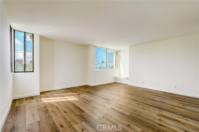 Detail Gallery Image 25 of 46 For 1900 Vine St #102,  Los Angeles,  CA 90068 - 2 Beds | 2 Baths