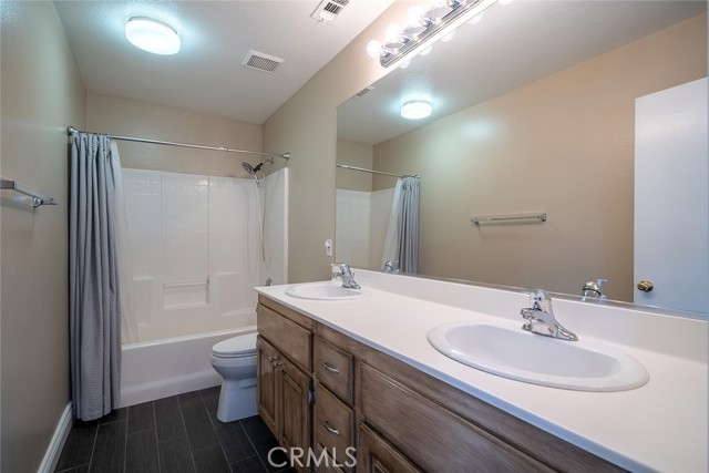 Detail Gallery Image 13 of 35 For 32002 Poppy Way, Lake Elsinore,  CA 92532 - 3 Beds | 2/1 Baths