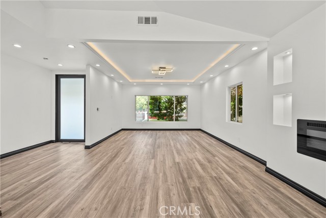 4825 San Feliciano Drive, Woodland Hills CA: https://media.crmls.org/medias/d0c3ed45-5c03-41d4-ba3a-3275c698bbc9.jpg