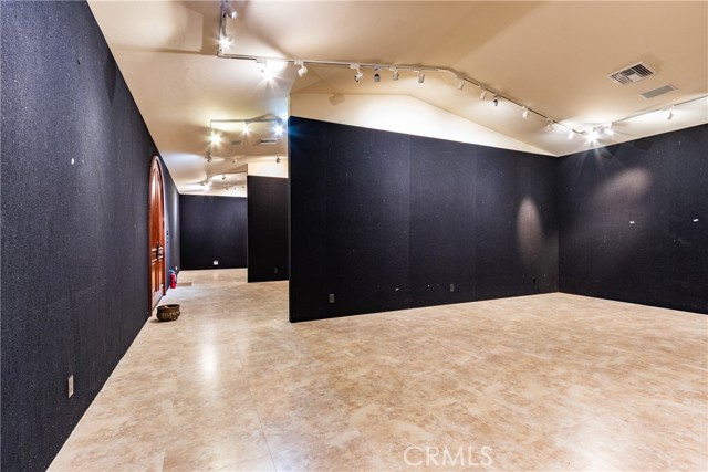 Image 43 of 59 For 39250 Ortega Highway