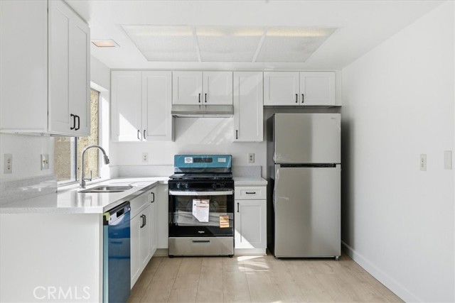 Detail Gallery Image 12 of 44 For 455 Shadyglen Ln, San Dimas,  CA 91773 - 3 Beds | 2/1 Baths