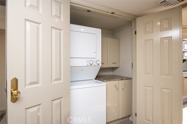 345 Pioneer Drive, 1705 photo 23