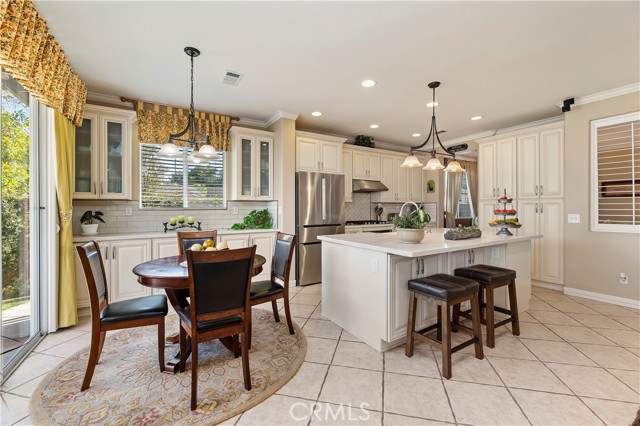 Detail Gallery Image 17 of 49 For 1865 Plainfield Way, Corona,  CA 92883 - 4 Beds | 3 Baths