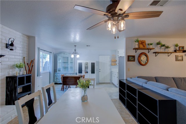 Detail Gallery Image 13 of 53 For 1561 Riechel, Atwater,  CA 95301 - 3 Beds | 2 Baths