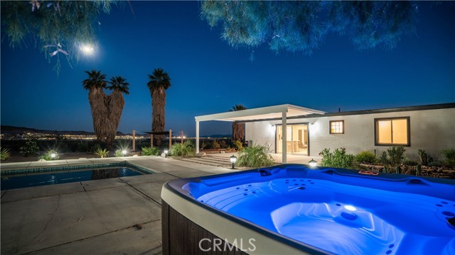 Detail Gallery Image 3 of 33 For 72160 Winters Rd, Twentynine Palms,  CA 92277 - 4 Beds | 4 Baths