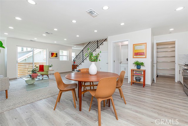 Detail Gallery Image 5 of 36 For 1754 N Berendo St #B,  Los Angeles,  CA 90027 - 3 Beds | 2/1 Baths