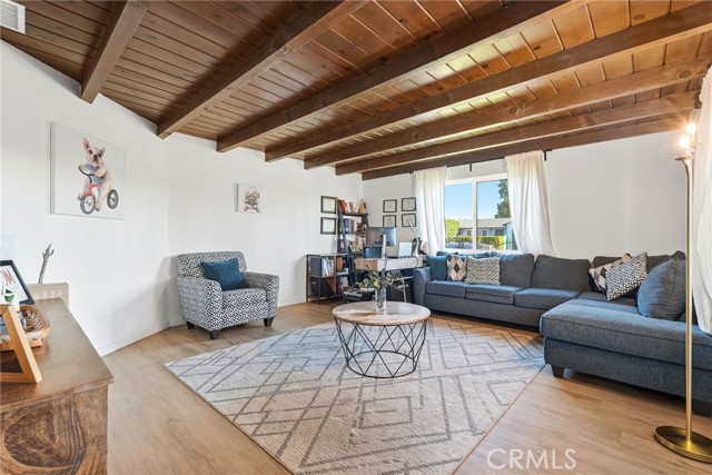 Detail Gallery Image 3 of 22 For 937 Clintwood, La Puente,  CA 91744 - 3 Beds | 2 Baths