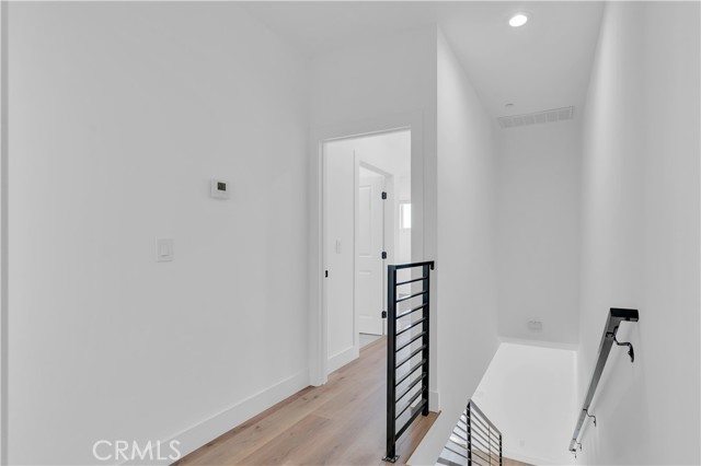 Image 17 of 31 For 2419 3rd Street