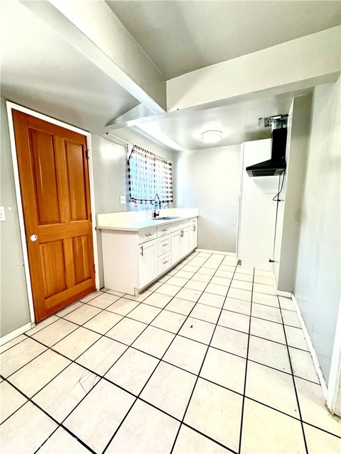 Detail Gallery Image 24 of 27 For 227 E 111th St, Los Angeles,  CA 90061 - 5 Beds | 3 Baths