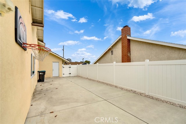 1954 Los Cerros Drive, Diamond Bar CA: https://media.crmls.org/medias/d0c774f1-dad7-4dfd-9abb-504384827e24.jpg