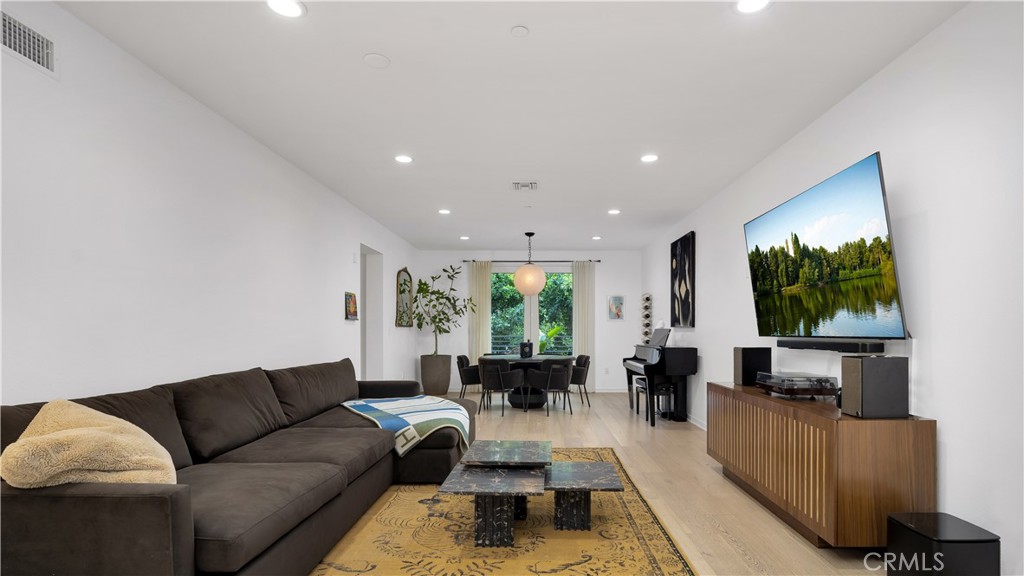 4240 Laurel Canyon Boulevard #306