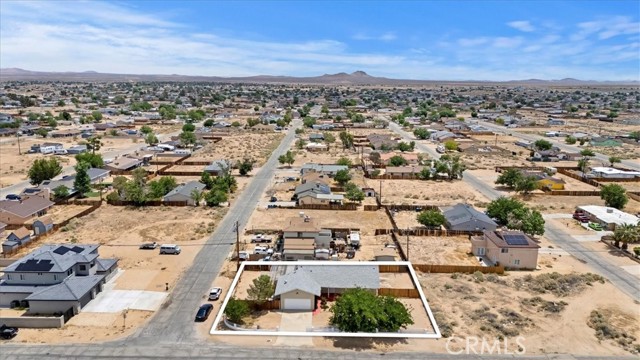 Detail Gallery Image 3 of 49 For 20548 Neuralia Rd, California City,  CA 93505 - 3 Beds | 2 Baths