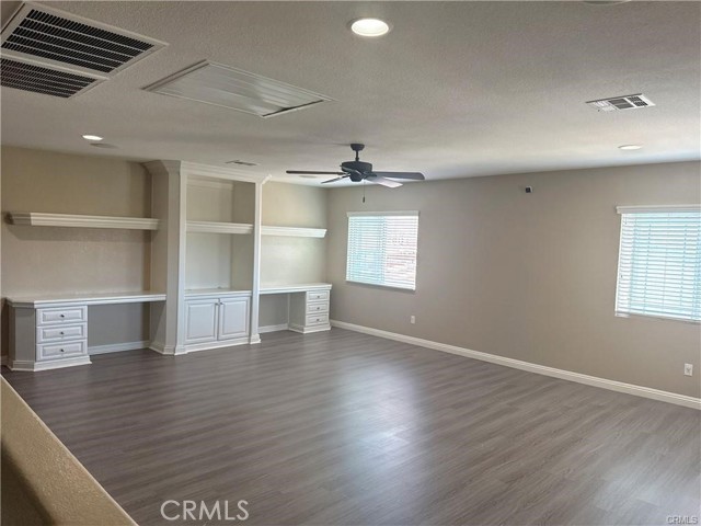 Detail Gallery Image 6 of 18 For 396 Suncup, Hemet,  CA 92543 - 4 Beds | 3 Baths