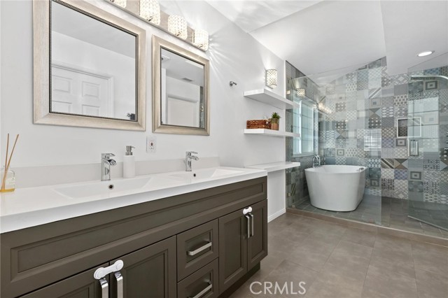 Detail Gallery Image 17 of 41 For 23163 Mulholland Dr, Woodland Hills,  CA 91364 - 2 Beds | 2/1 Baths