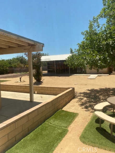 15805 Muscatel Street, Hesperia CA: https://media.crmls.org/medias/d0ca532c-6df2-4b11-b2f4-748e8dd966ed.jpg