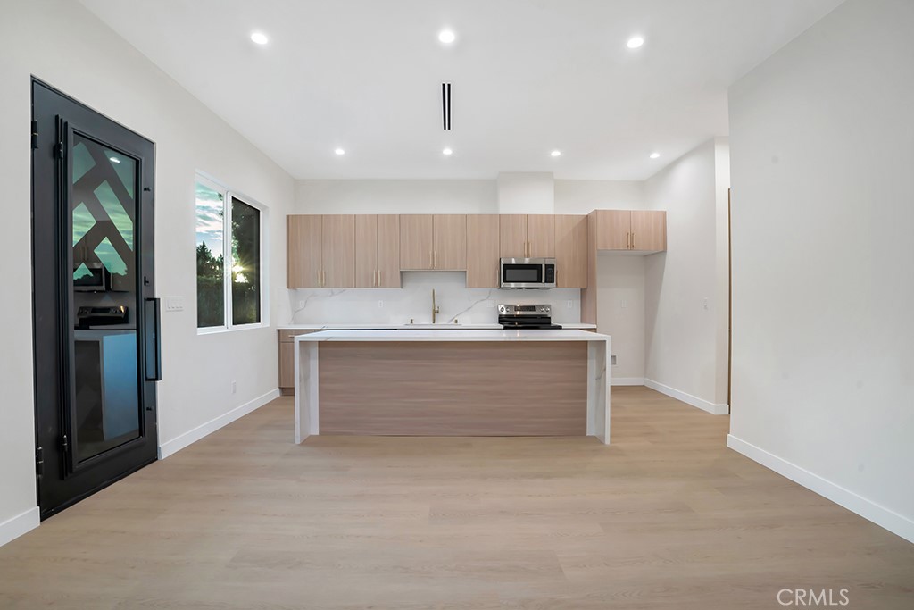 MLS #SR25264027 image #10