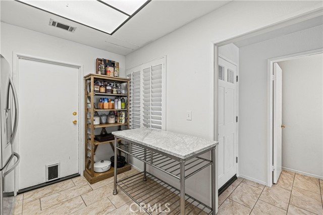 Detail Gallery Image 7 of 26 For 24512 Mcbean Pkwy #58,  Valencia,  CA 91355 - 2 Beds | 3 Baths