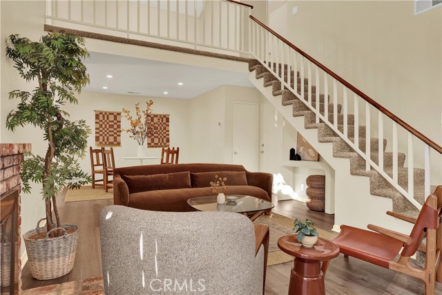 Detail Gallery Image 6 of 28 For 8482 E Amberwood, Anaheim,  CA 92808 - 3 Beds | 2/1 Baths