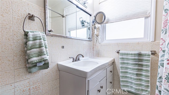 5666 Garypark Avenue, Arcadia CA: https://media.crmls.org/medias/d0cc7a59-8e38-4846-b9d9-b4a0e601264a.jpg