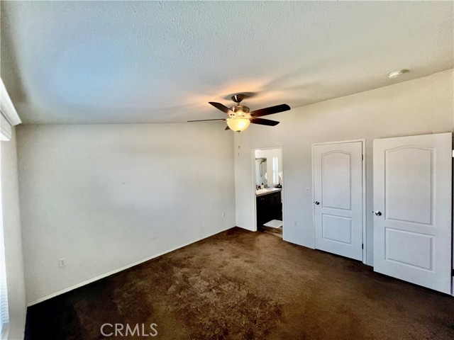 Detail Gallery Image 15 of 33 For 3000 S Chester Ave #48,  Bakersfield,  CA 93304 - 3 Beds | 2 Baths