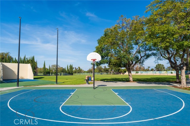 Detail Gallery Image 16 of 22 For 4202 West Fay Cir, Santa Ana,  CA 92703 - 4 Beds | 2 Baths