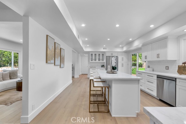9500 Texhoma Avenue, Northridge CA: https://media.crmls.org/medias/d0cfd4c2-9ccc-4f7d-84fc-b12420c6a7c5.jpg