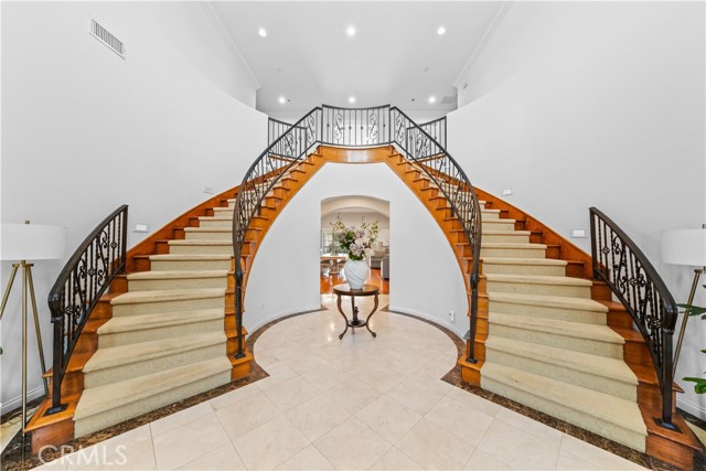 Image 2 of 23 For 1621 Bryan