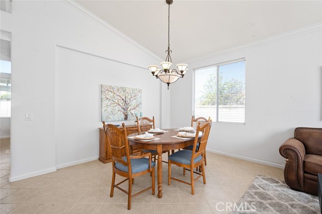 Detail Gallery Image 10 of 71 For 1375 Coral Gables Cir, Corona,  CA 92881 - 4 Beds | 2 Baths