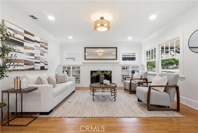Front Image Thumbnail for CRNP26105431