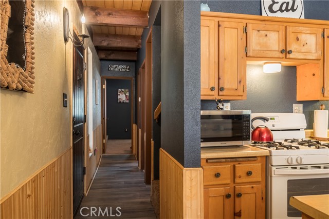 Detail Gallery Image 13 of 26 For 2101 5th Ln, Big Bear City,  CA 92314 - 2 Beds | 1 Baths