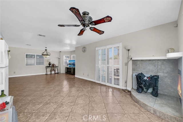 Detail Gallery Image 7 of 26 For 1451 W 10th St, Pomona,  CA 91766 - 4 Beds | 3 Baths
