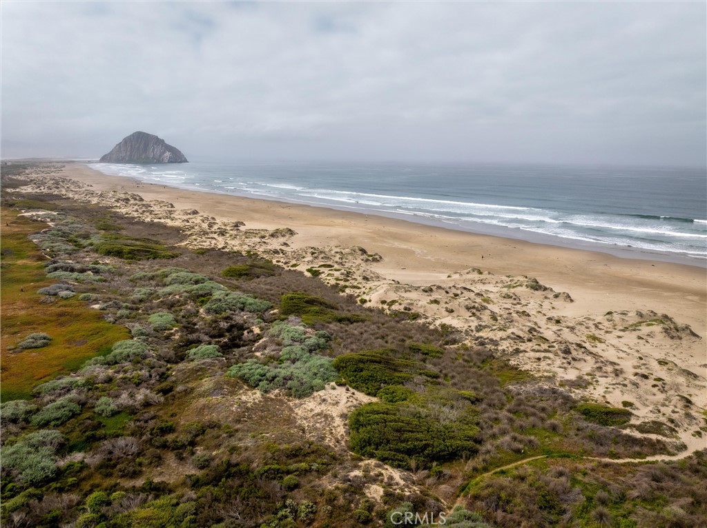 https://media.crmls.org/medias/d0d1390b-21a5-44bc-9614-6c6ef677affe.jpg?preset=X-Large