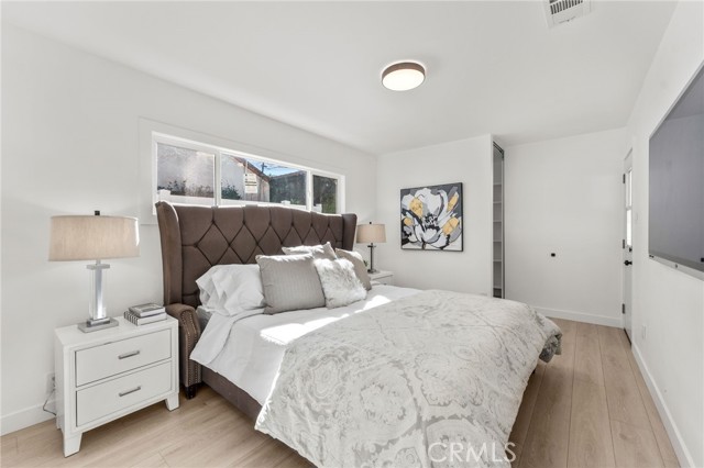 Detail Gallery Image 15 of 36 For 8502 Comolette, Downey,  CA 90242 - 3 Beds | 2 Baths