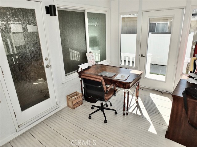 833 Terraine Avenue, Long Beach CA: https://media.crmls.org/medias/d0d2307d-df9f-43cb-87cf-89afe96c3714.jpg