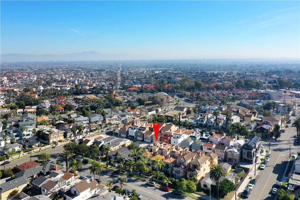 https://media.crmls.org/medias/d0d23652-9c46-4341-8ade-55618f992b0c.jpg?preset=X-Large