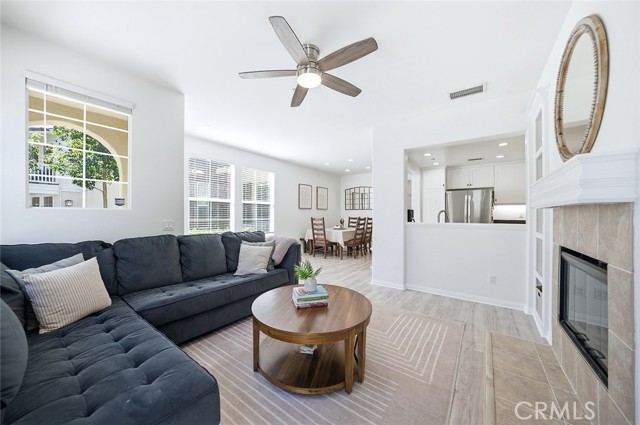 Detail Gallery Image 3 of 37 For 23 Aryshire Ln, Ladera Ranch,  CA 92694 - 3 Beds | 2/1 Baths