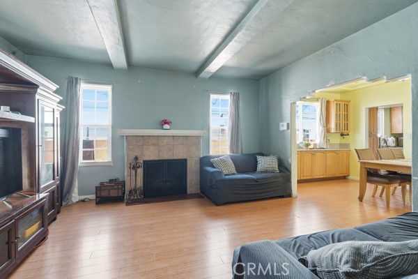 Detail Gallery Image 3 of 19 For 11408 Birch, Hawthorne,  CA 90250 - 3 Beds | 1 Baths