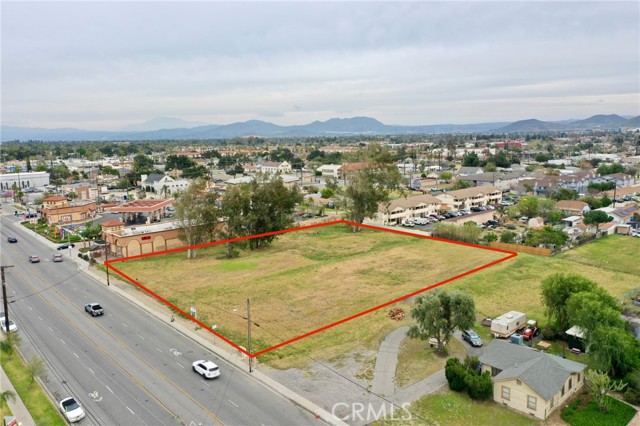 Detail Gallery Image 13 of 19 For 16635 Arrow Bld, Fontana,  CA 92335 - – Beds | – Baths