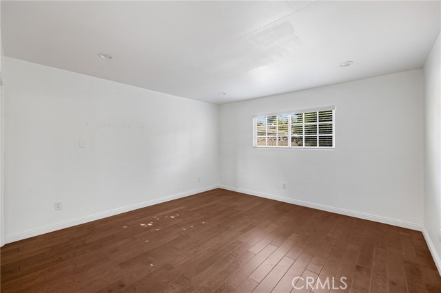 Detail Gallery Image 18 of 22 For 7044 White Oak, Van Nuys,  CA 91406 - 3 Beds | 2 Baths