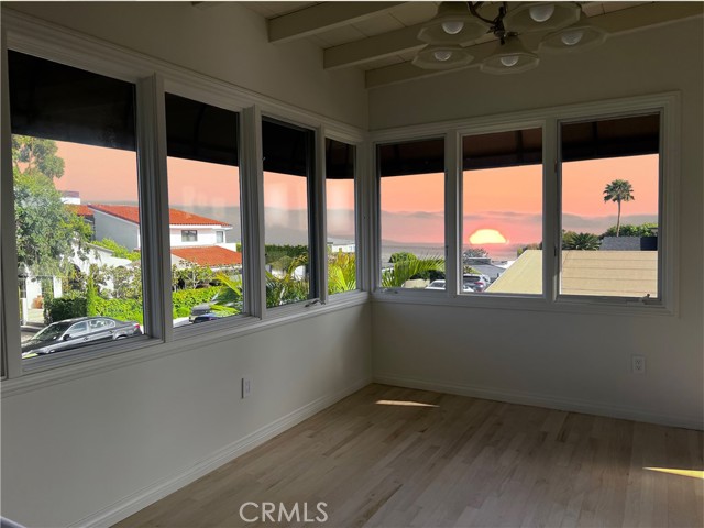 160 La Brea St, Laguna Beach, CA 92651