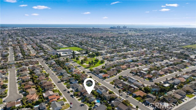 20571 Reef Lane, Huntington Beach CA: https://media.crmls.org/medias/d0d4b173-1c71-410b-950b-84c4ed7cfdfb.jpg