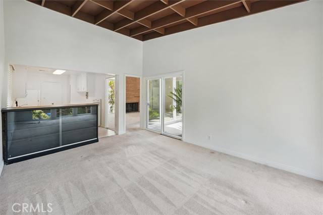 3288 Velma Drive, Los Angeles CA: https://media.crmls.org/medias/d0d53c83-ee77-4e4f-96b2-97d1bd5bb8a3.jpg