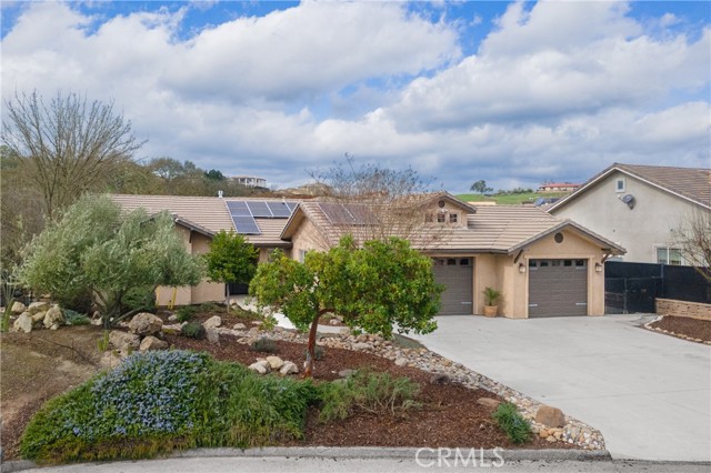 Detail Gallery Image 2 of 56 For 3645 Delaney Pl, Paso Robles,  CA 93446 - 4 Beds | 2 Baths