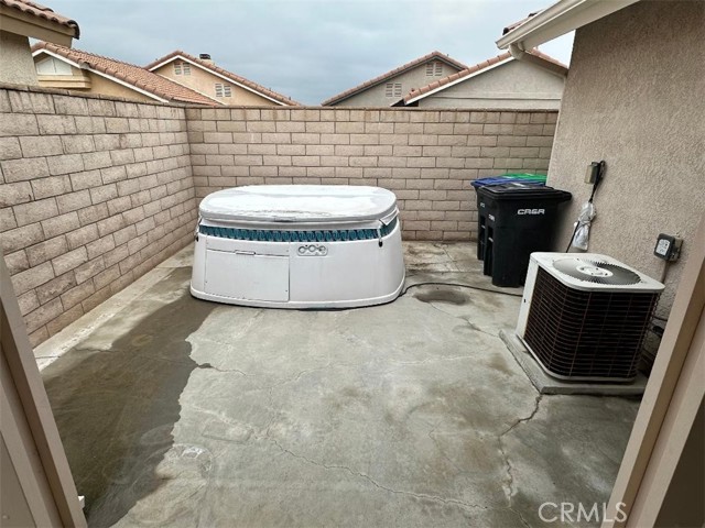 Detail Gallery Image 17 of 18 For 2952 La Habra Ave, Hemet,  CA 92545 - 2 Beds | 2 Baths