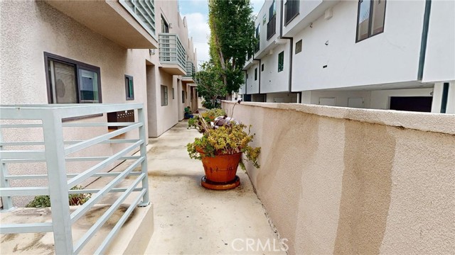 Image 3 for 806 N Martel Ave #2, Los Angeles, CA 90046