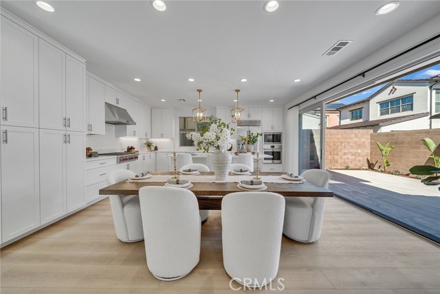 162 Somera, Irvine CA: https://media.crmls.org/medias/d0d68f3c-8b35-489c-abd1-a90a68c997cc.jpg