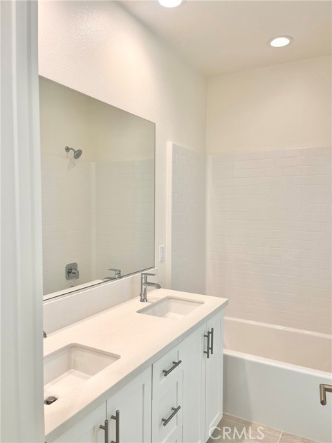 Detail Gallery Image 11 of 16 For 381 S Nevada Ave, Ventura,  CA 93004 - 3 Beds | 2/1 Baths