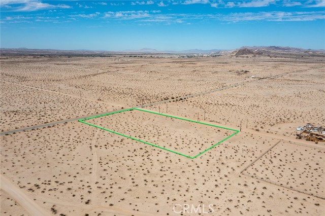 4300 Bagdad Highway, Twentynine Palms, California 92277, ,Land,For Sale,4300 Bagdad Highway,CRJT23024034