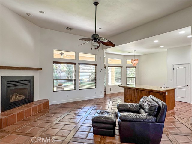 Detail Gallery Image 22 of 61 For 12011 Manorwood St, Bakersfield,  CA 93311 - 4 Beds | 2/1 Baths